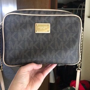Michael Kors Signature Cross Body Bag